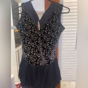FIGURE SKATING COMPETITION FREESTYLE PULL DOWN DRESS LIKE NEW CONDITION SIZE S